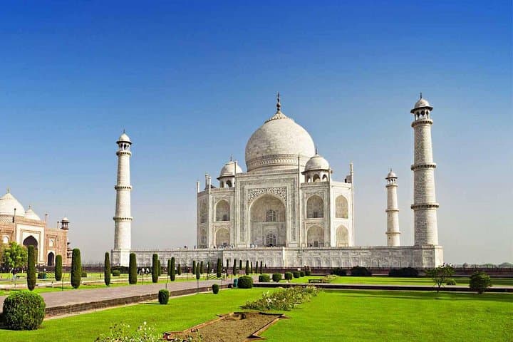 Taj Mahal & Agra Private Day Tour from Delhi — AC Car, Guide & Tickets photo 3