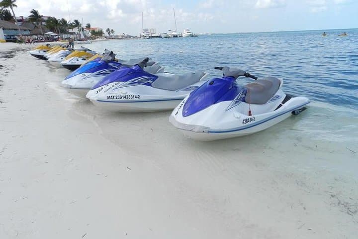 High-Speed Jet Ski Rentals in Cancún's Nichupté Lagoon photo 5