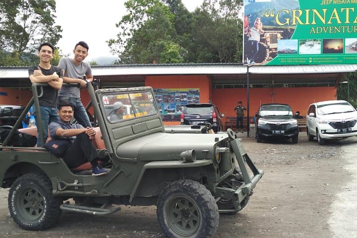 Yogyakarta One-Day Tour: Borobudur Sunrise, Merapi Jeep & Prambanan photo 3