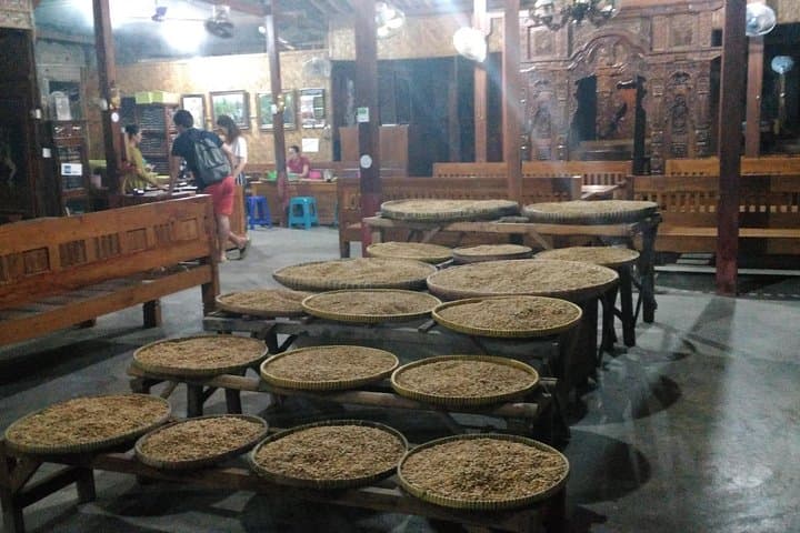 Yogyakarta One-Day Tour: Borobudur Sunrise, Merapi Jeep & Prambanan photo 4