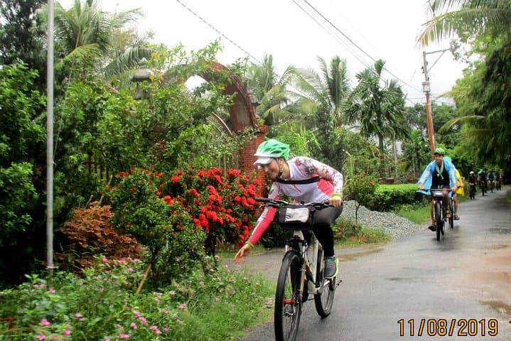 Cu Chi Tunnels & Mekong Delta: 2-Day Homestay, Kayak, and Bike Adventure from Ho Chi Minh City photo 2