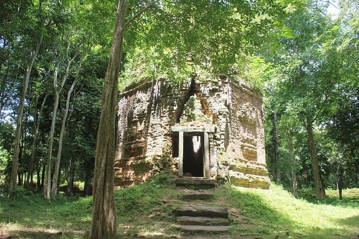 Two-Day Private Temple Tour to Beng Mealea, Koh Ke, Preah Khan & Sambor Prei Kuk photo 2