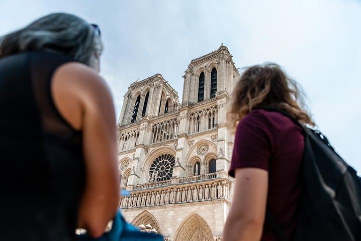 Medieval Paris Private Walking Tour: Notre-Dame, Sainte-Chapelle & Conciergerie