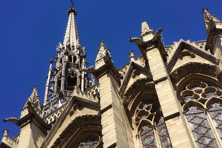 Medieval Paris Private Walking Tour: Notre-Dame, Sainte-Chapelle & Conciergerie photo 4