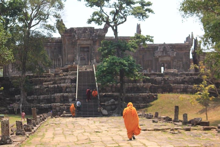 Preah Vihear Temple Private Day Tour from Siem Reap — UNESCO Cliff-Top Ruins