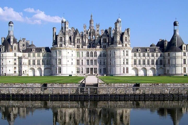 Loire Valley Castles Day Trip from Paris: Chenonceau, Chambord & Cheverny