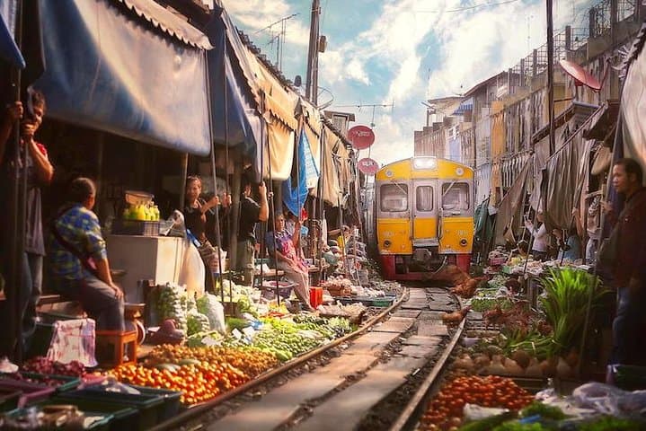 Amphawa, Damnoen Saduak & Mae Klong Railway: VIP Floating-Market Day Tour from Bangkok photo 1