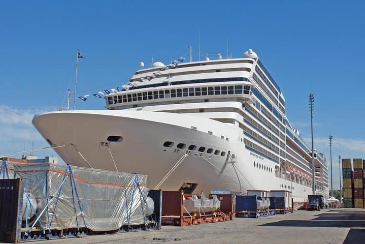 Buenos Aires Pre- and Post-Cruise Private Transfer, City Tour & Tango Dinner photo 2