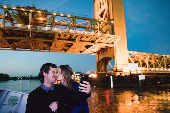 Rock the Yacht: Sacramento River Cocktail Cruise Under the Tower Bridge photo 2