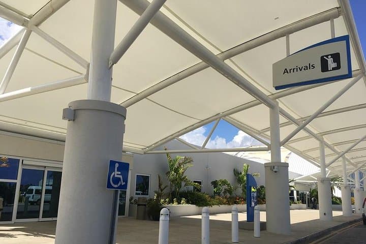 Grand Cayman Shared Airport Transfer — Shuttle Between GCM and Seven Mile Beach photo 5