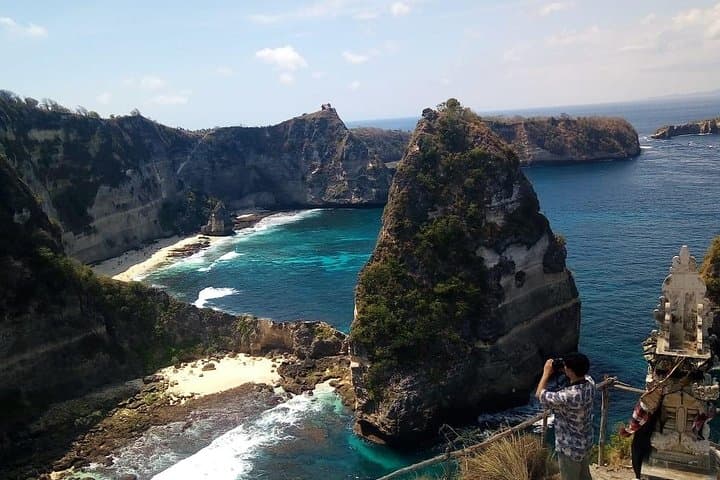 Five-Day Bali to Nusa Penida: Temples, Cliffs, Waterfalls and Rafting