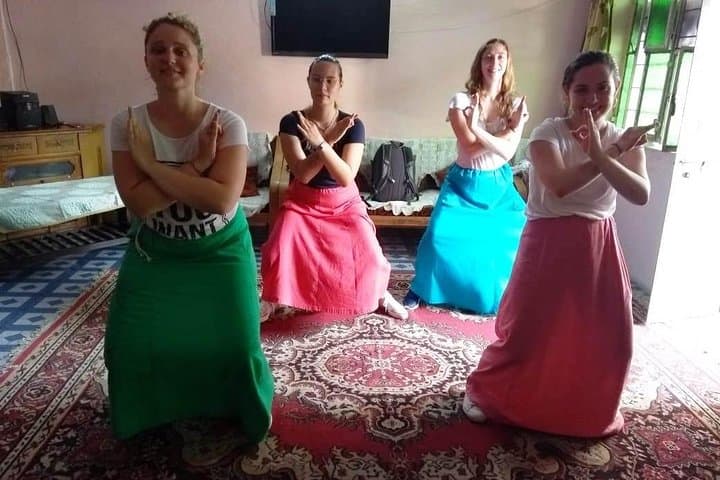 Learn Bollywood Dance in Jaipur: Morning & Evening Classes with Hotel Transfers photo 4