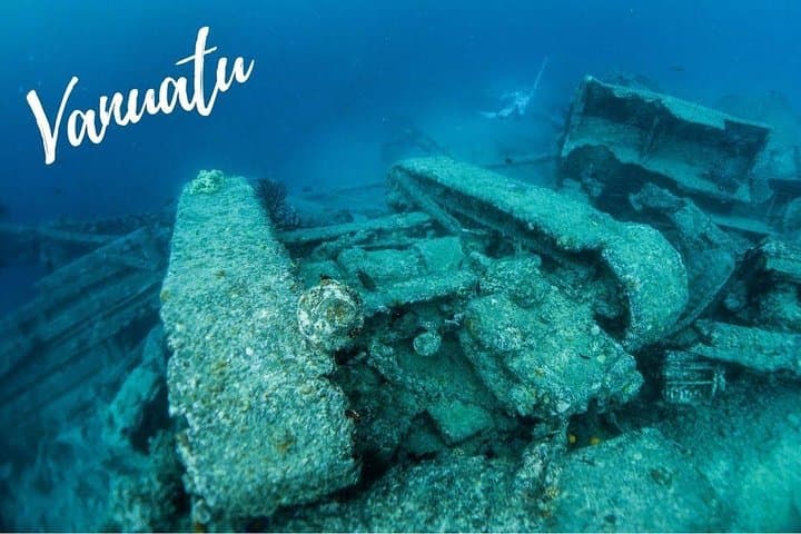 Santo Blue Hole to Champagne Beach: Full-Day Santo Island Tour photo 5