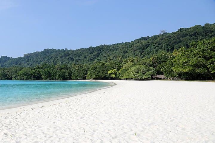 Santo Blue Hole to Champagne Beach: Full-Day Santo Island Tour photo 3