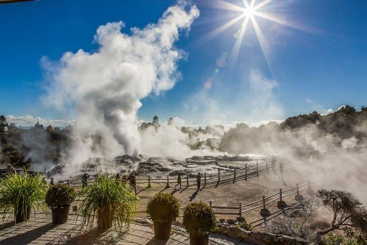 Private Hobbiton & Te Puia Tour: Rotorua Geothermal Wonders and Movie Magic photo 5