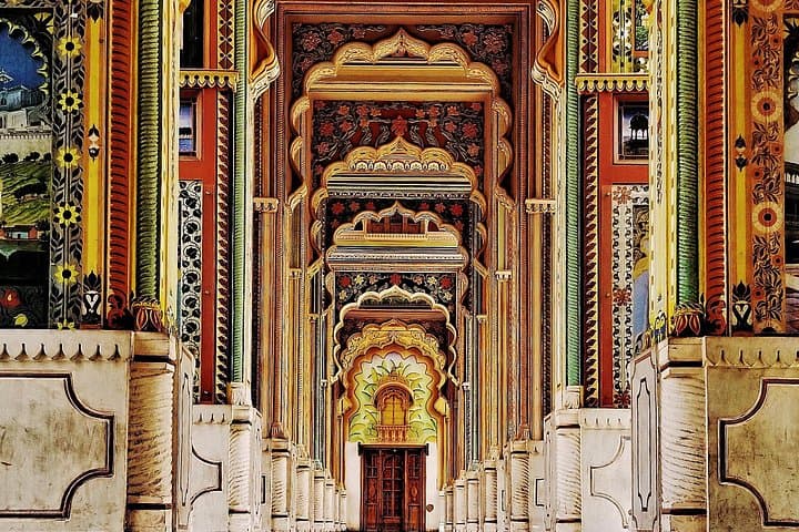 Golden Triangle 5-Day Tour: Delhi, Agra & Jaipur Highlights photo 1