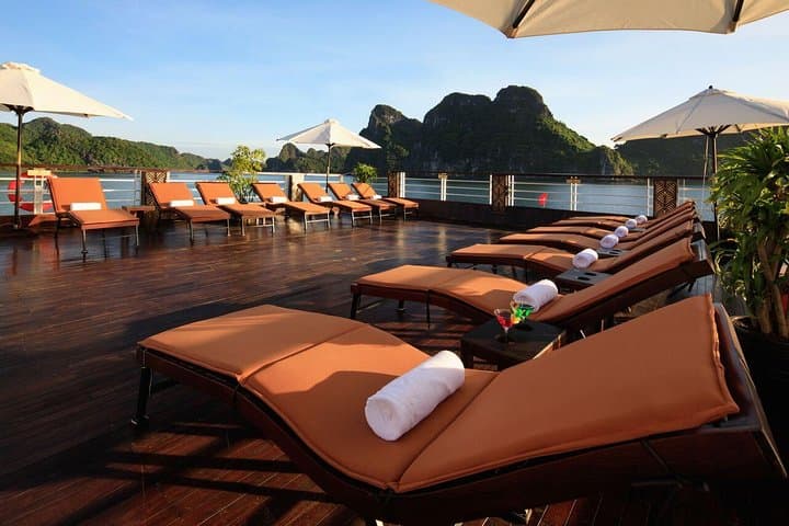 Perla Dawn Sails: Luxury 2-Day Cruise on Lan Ha Bay photo 6