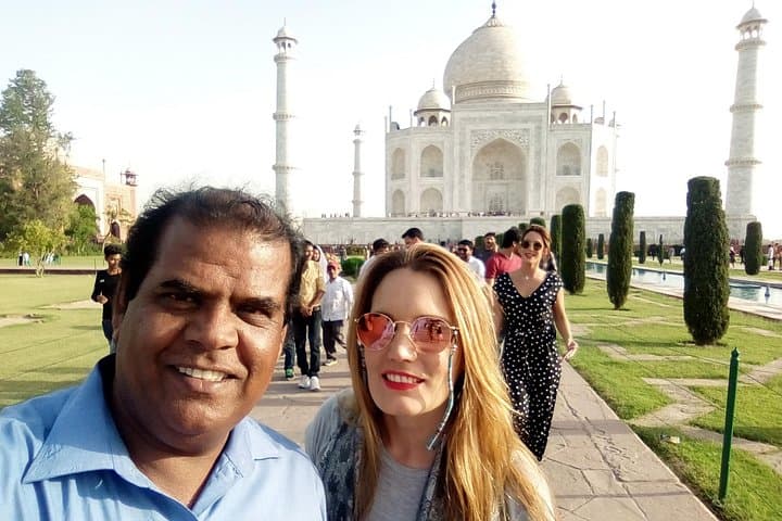 Taj Mahal Express Day Trip: Gatimaan Train from Delhi to Agra photo 2