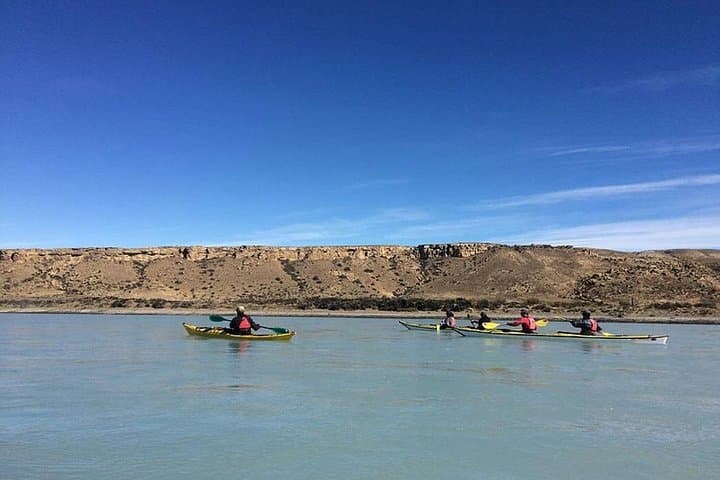 Full-Day Kayaking on Río La Leona: Patagonia’s Steppe-to-Cerros Paddle photo 2