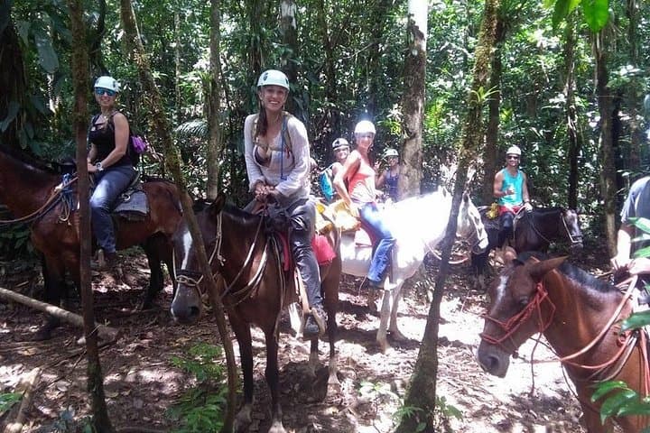 Rio Celeste Horseback Riding Tour to Natural Swimming Pool near Tenorio photo 2