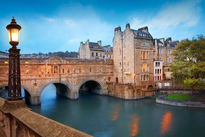 Private Day Trip to Bath from Southampton: Roman Baths, Royal Crescent & Pulteney Bridge photo 1