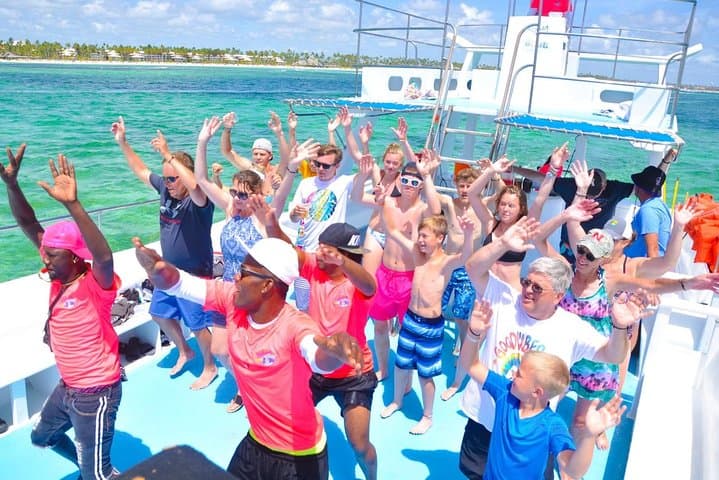 Punta Cana Catamaran Party: Open-Bar Snorkel & Natural Pool Cruise
