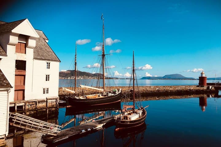 Ålesund to Alnes & Godøya: Half-Day Coastal Culture and Viewpoint Tour