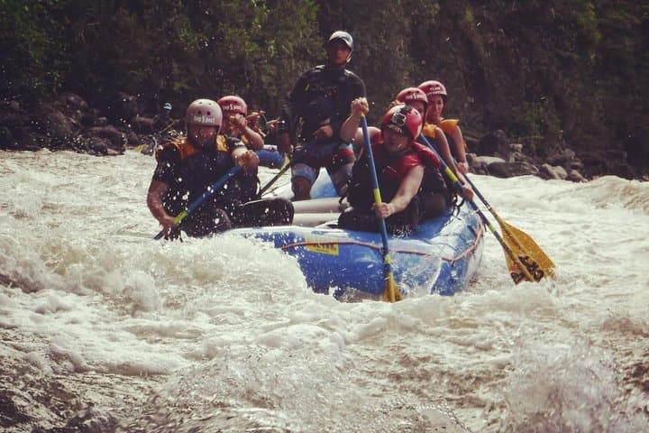 Rafting Río Negro: Baños Ecuador Class III+ and IV Adventure photo 5
