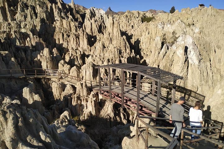 Chacaltaya and Valle de la Luna: High-Altitude Day Tour from La Paz photo 4