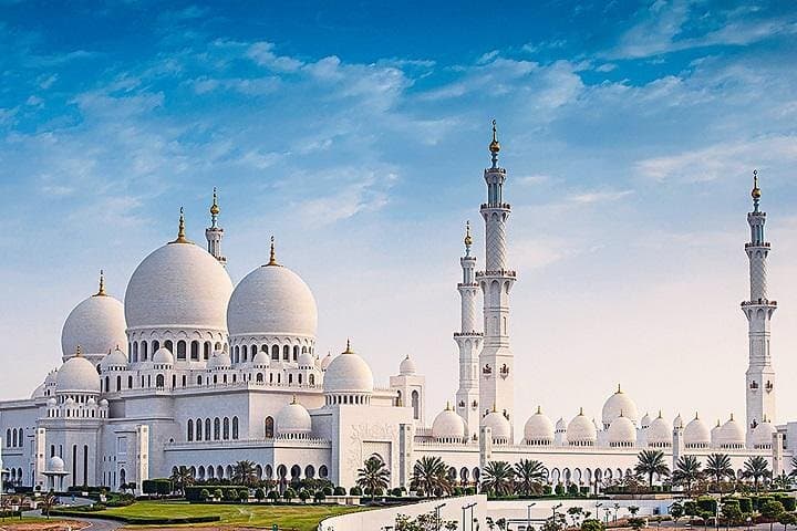 Abu Dhabi Full-Day City Tour: Sheikh Zayed, Heritage Village & Islamic Art