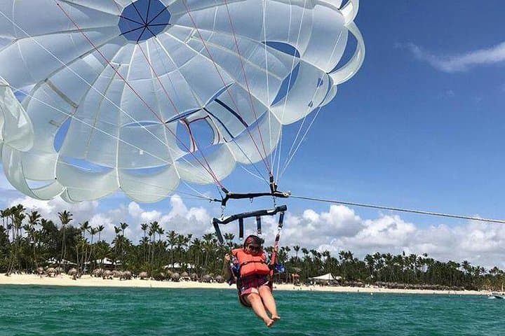 Parasailing Over Bávaro Beach — 10-Minute Aerial Experience in Punta Cana photo 2