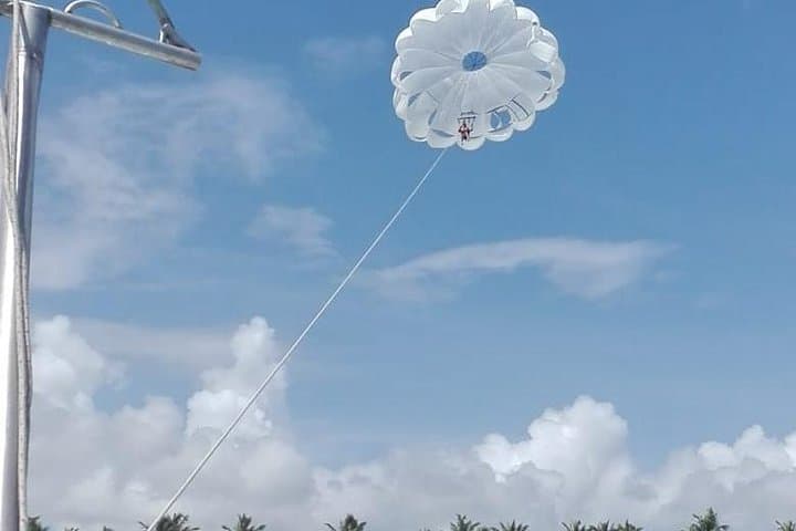 Parasailing Over Bávaro Beach — 10-Minute Aerial Experience in Punta Cana photo 6