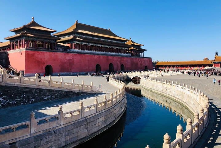 Forbidden City and 798 Art Zone: Full-Day Private Tour in Beijing