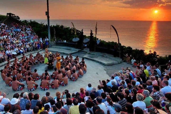 Uluwatu Sunset and Kecak Fire Dance: Half-Day Temple Visit, Sunset & Jimbaran Seafood photo 1