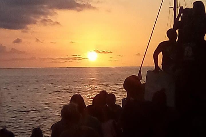 Rick's Cafe Negril: Sunset Cliffs, Cliff Jumps & Practical Visitor Guide