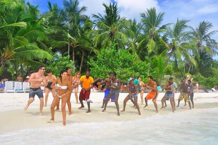 Full-Day Catalina Island Catamaran Snorkel from Punta Cana photo 3