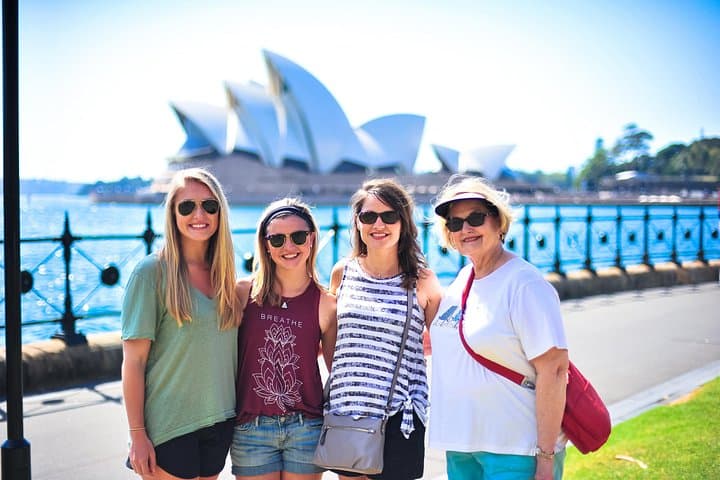 Luxury Sydney Private City Tour — Full-Day Land Rover Discovery Experience photo 2