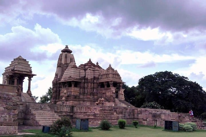 Raneh Waterfalls & Khajuraho Temples: Half-Day Natural and Architectural Tour photo 4