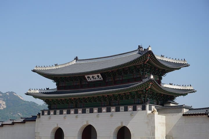 Seoul Modern History Tour: Tracing K-Democracy Through Palaces, Markets & Protest Sites photo 1