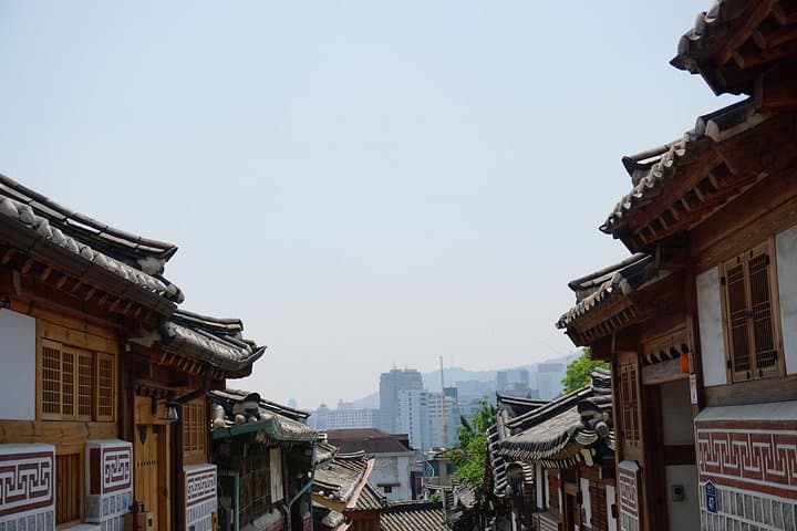Seoul Modern History Tour: Tracing K-Democracy Through Palaces, Markets & Protest Sites photo 4