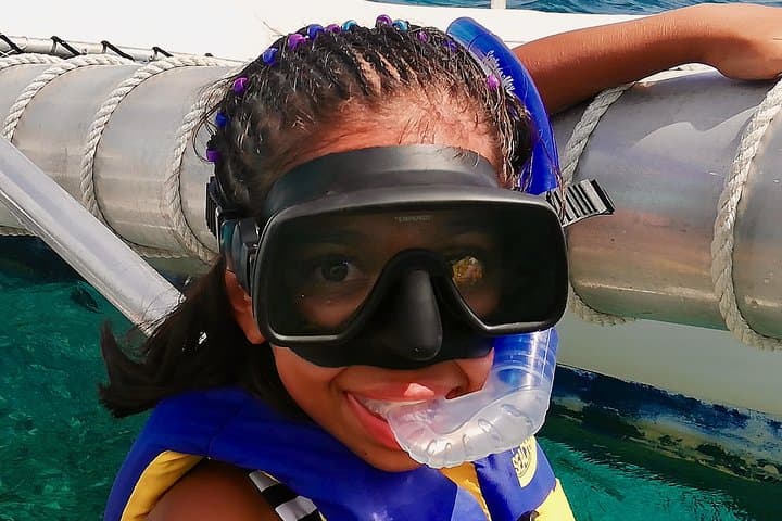 Grace Bay Private Catamaran: 7-Hour Sail, Snorkel & Beach BBQ in Providenciales photo 3