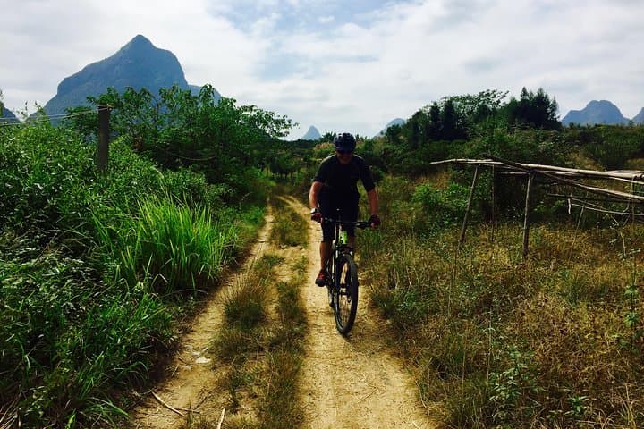 Cycle the Li River: 2-Day Guilin to Yangshuo Biking Adventure photo 4