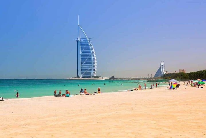 Relax on Jumeirah Public Beach: Dubai's Open Sand & Sea Escape photo 2