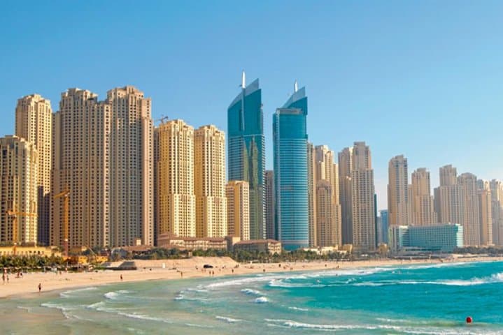 Relax on Jumeirah Public Beach: Dubai's Open Sand & Sea Escape photo 3