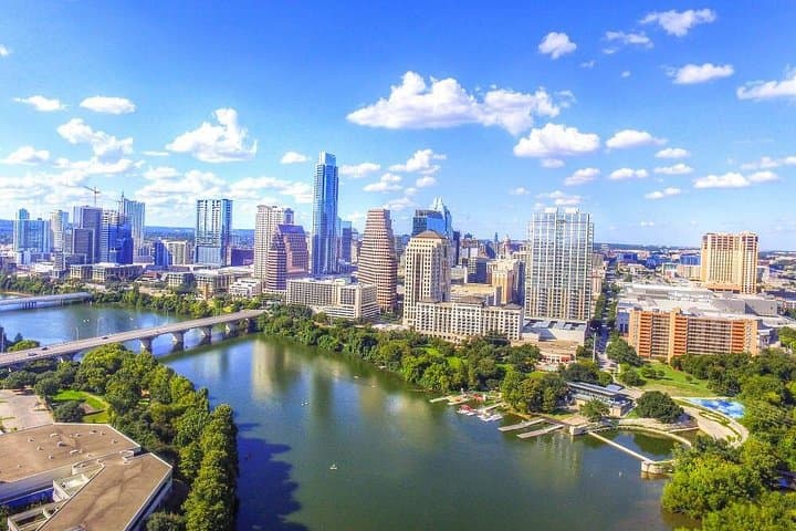 Self-Guided Austin Scavenger Hunt: Birds, Bats, BBQ & Bass in Downtown Austin photo 1