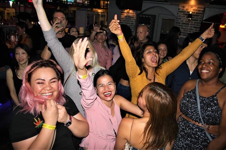 Absolute Busan Pub Crawl: Gwangalli to Seomyeon Nightlife Tour photo 3