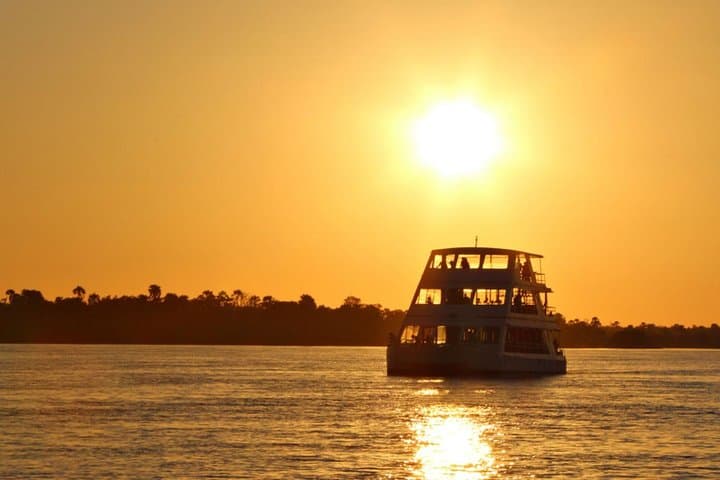 3-Day Livingstone, Victoria Falls & Chobe Safari: Crocodile Cage Dive and Zambezi Sunset Cruise photo 2