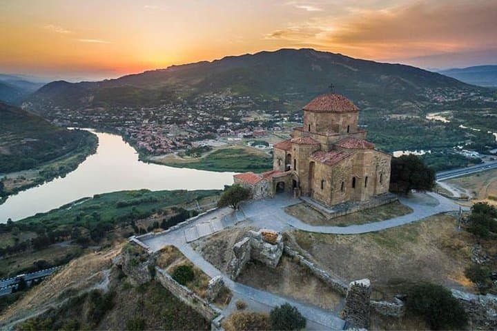 Private Full-Day Kazbegi (Stepantsminda) & Mtskheta Tour from Tbilisi photo 3