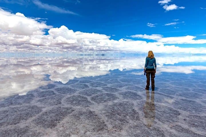 4-Day Salar de Uyuni 4x4 Tour with Tunupa Volcano, Incahuasi & Laguna Colorada photo 5