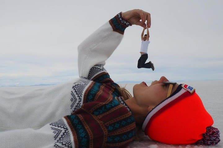 Salar de Uyuni 2-Day 4x4 Tour with Lodging & Minor Lagoons